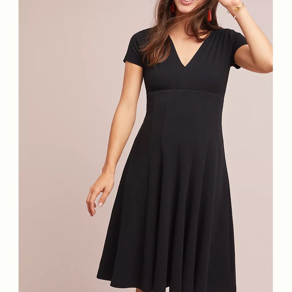 Maeve by Anthropologie Size Small Black Lincoln Center Dress Pleats Elegant